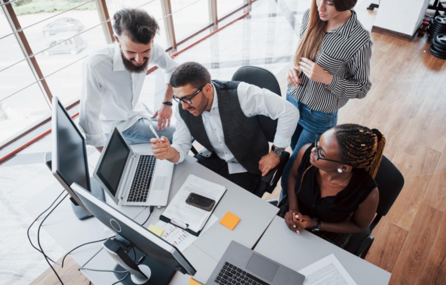 Gruppenarbeit zur Erstellung eines persönlichen Finanzplans